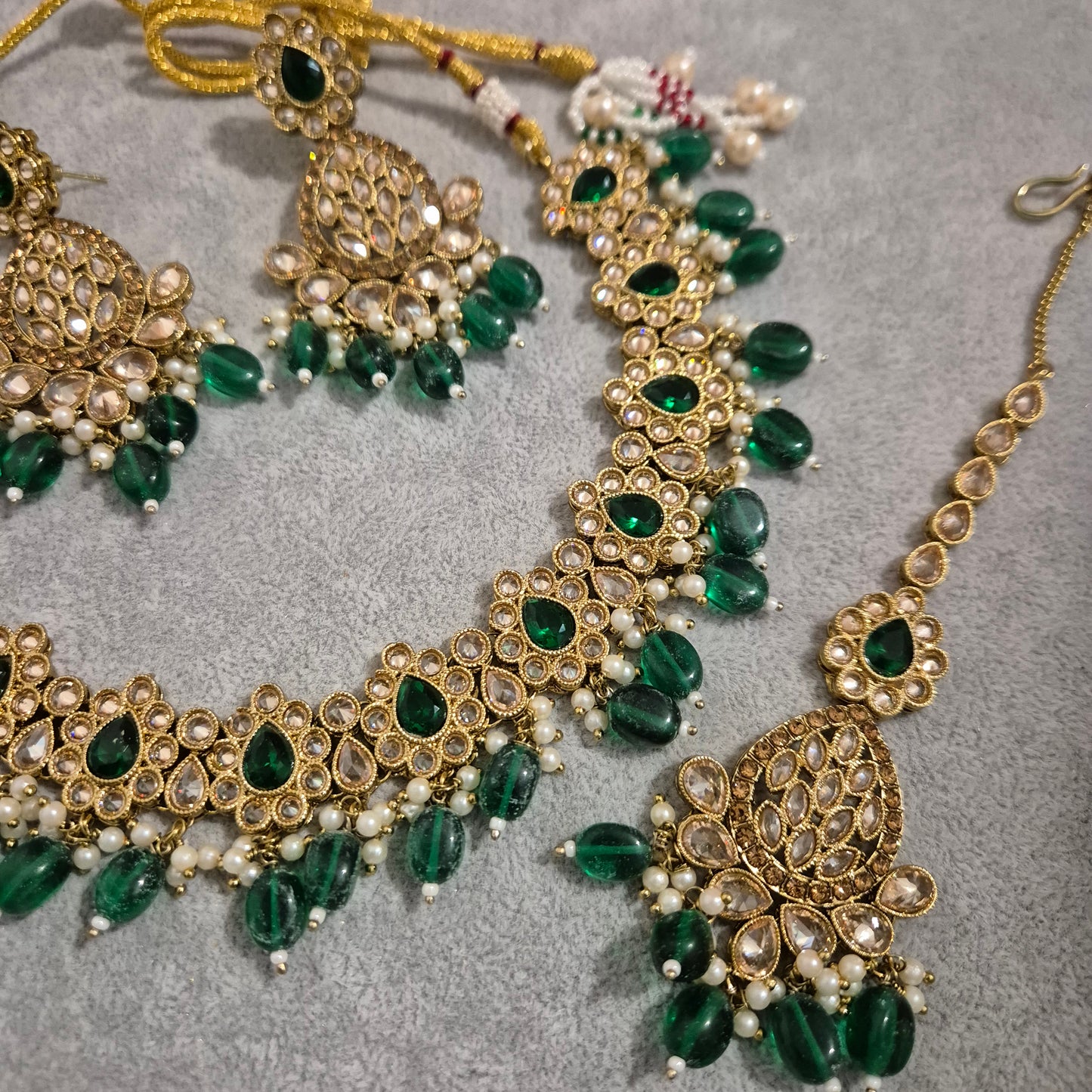 Arwa - Necklace Set