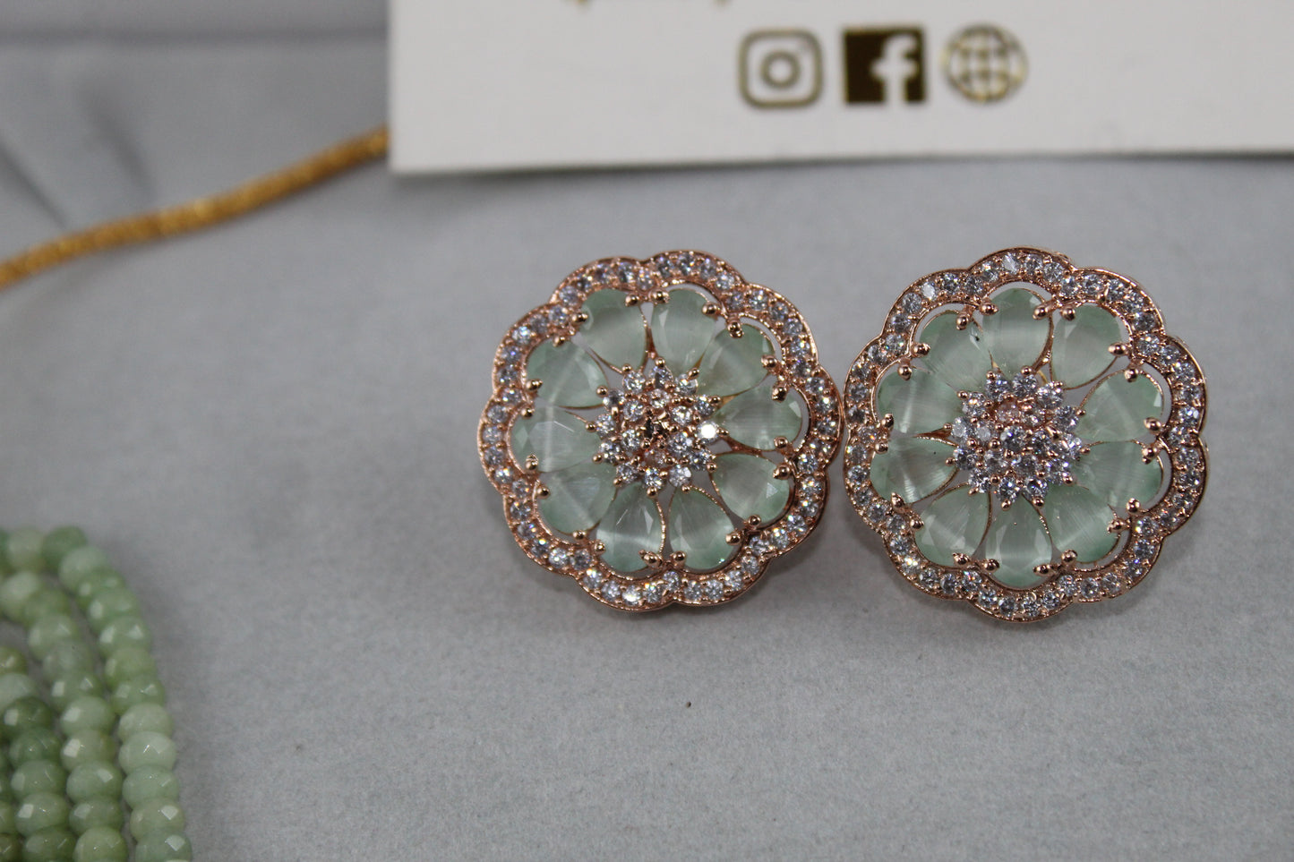 Eternity - Flower Choker Set