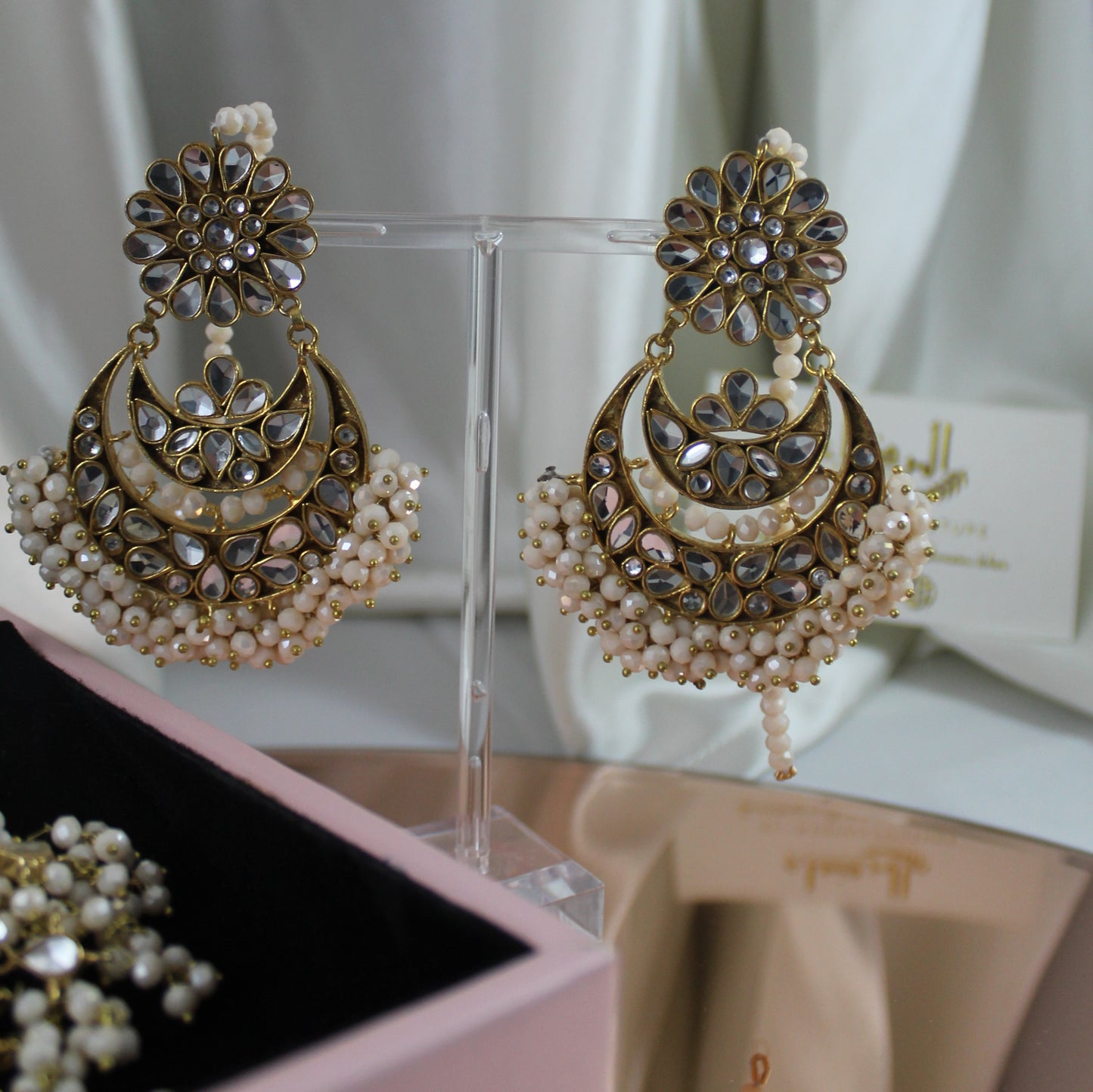 Jasmine - Full Earrings Set (Off-White)