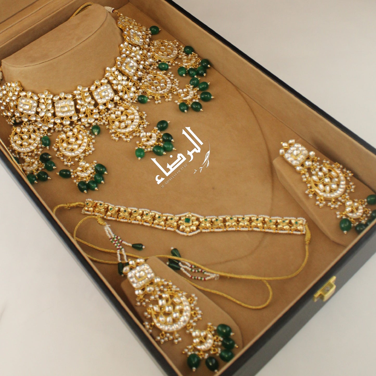 Mehzabeen - Pachi Kundan Set