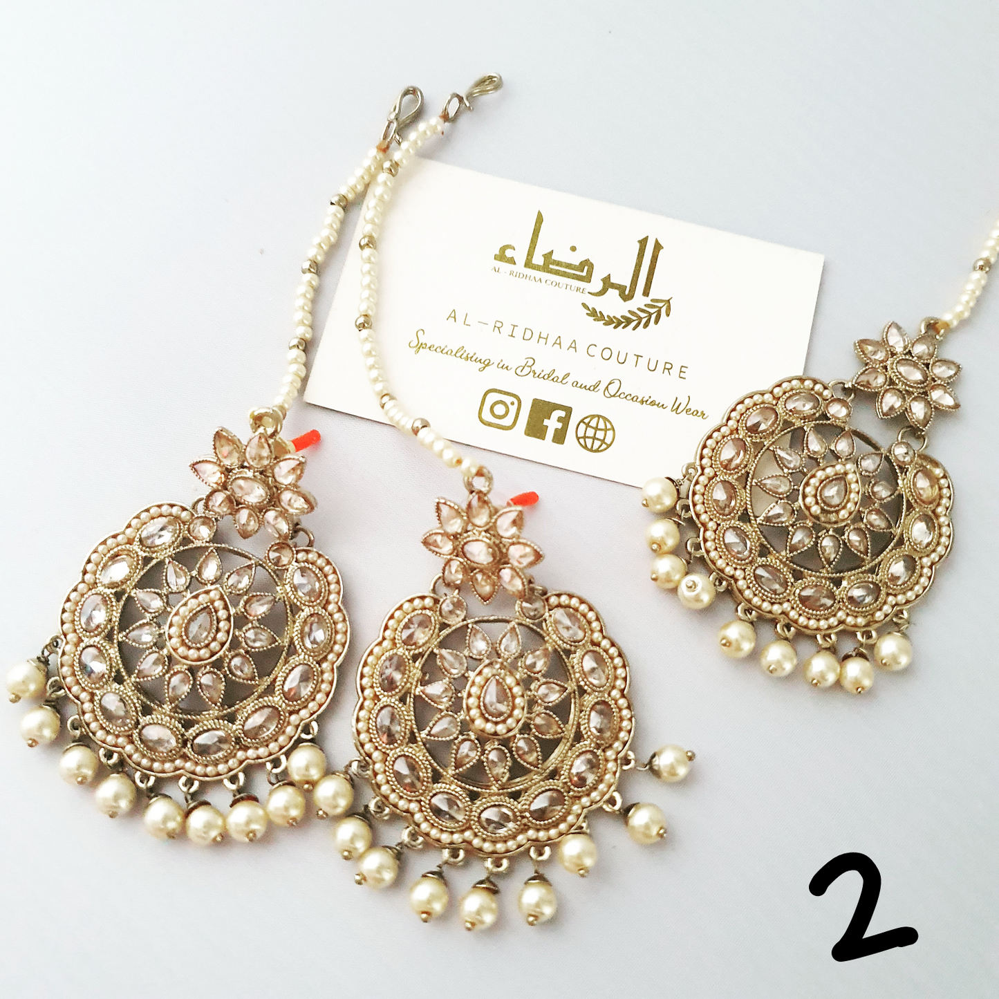 Oval - Tikka & Earrings