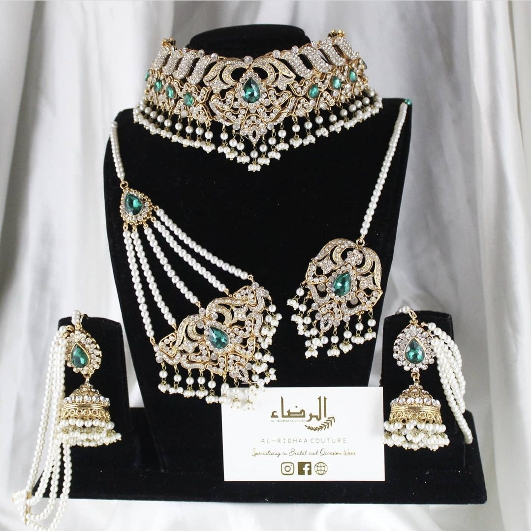 Muniba - Choker Set