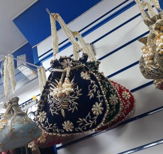 Alliya - Velvet Potli Bag
