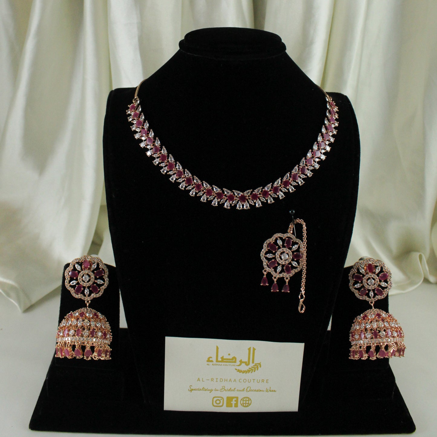 Eternity  -  Sabina Necklace Set
