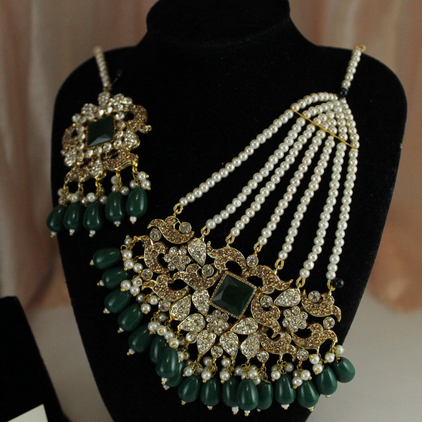 Sona - Choker Set (Green)