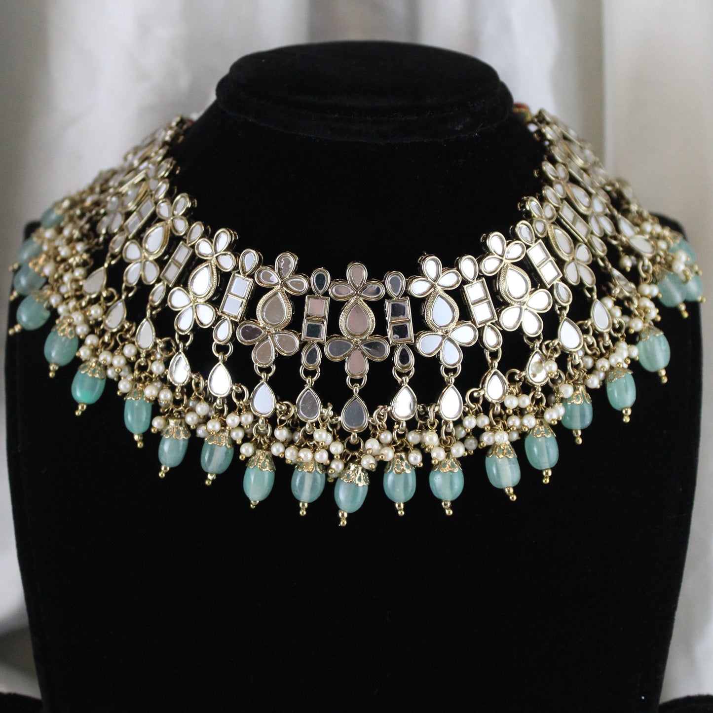 Romsha - Necklace Set