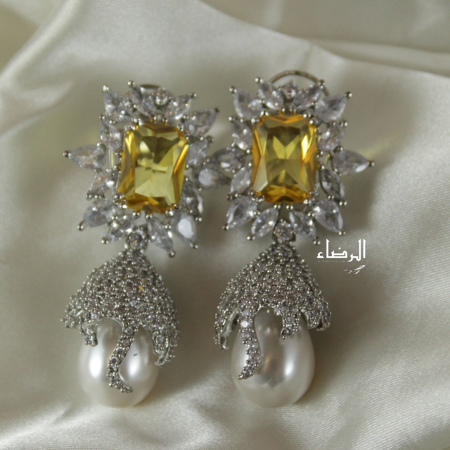 Lisa - Earrings