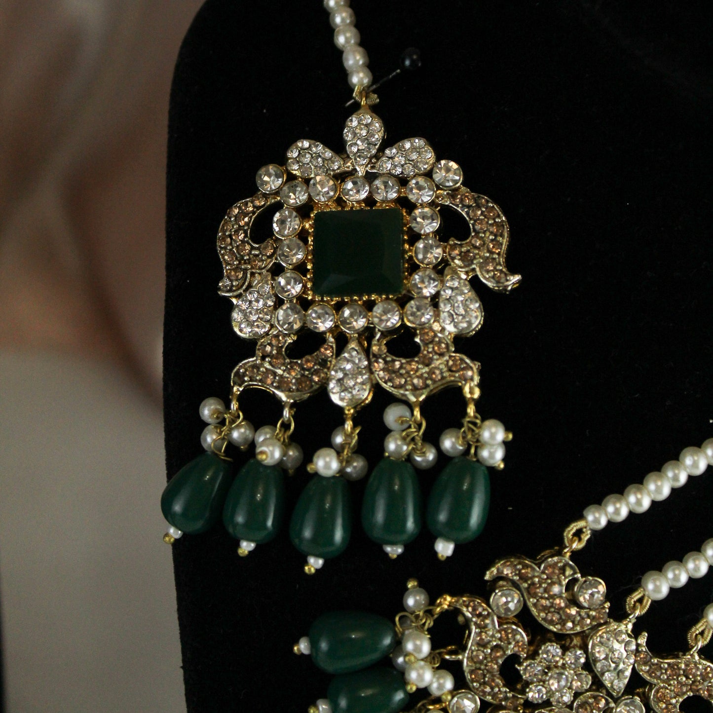 Sona - Choker Set (Green)