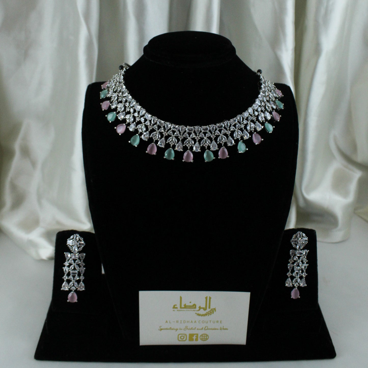 Eternity - Mary Neckace Set