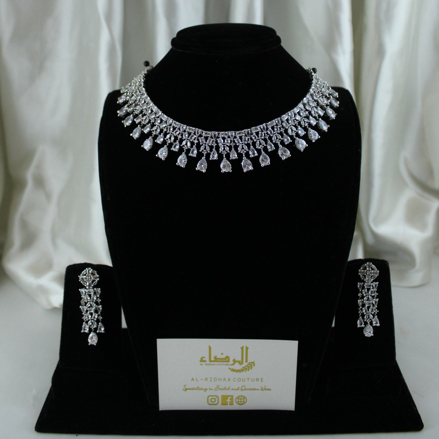 Eternity - Mary Neckace Set