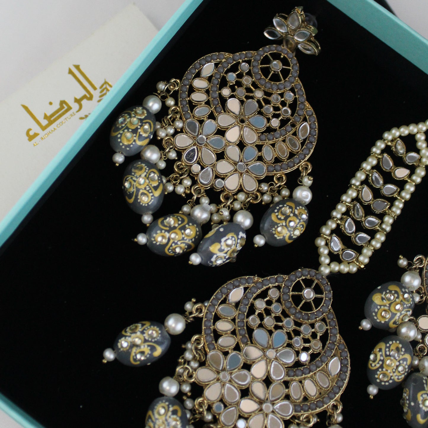 Radiya - Tikka & Earrings