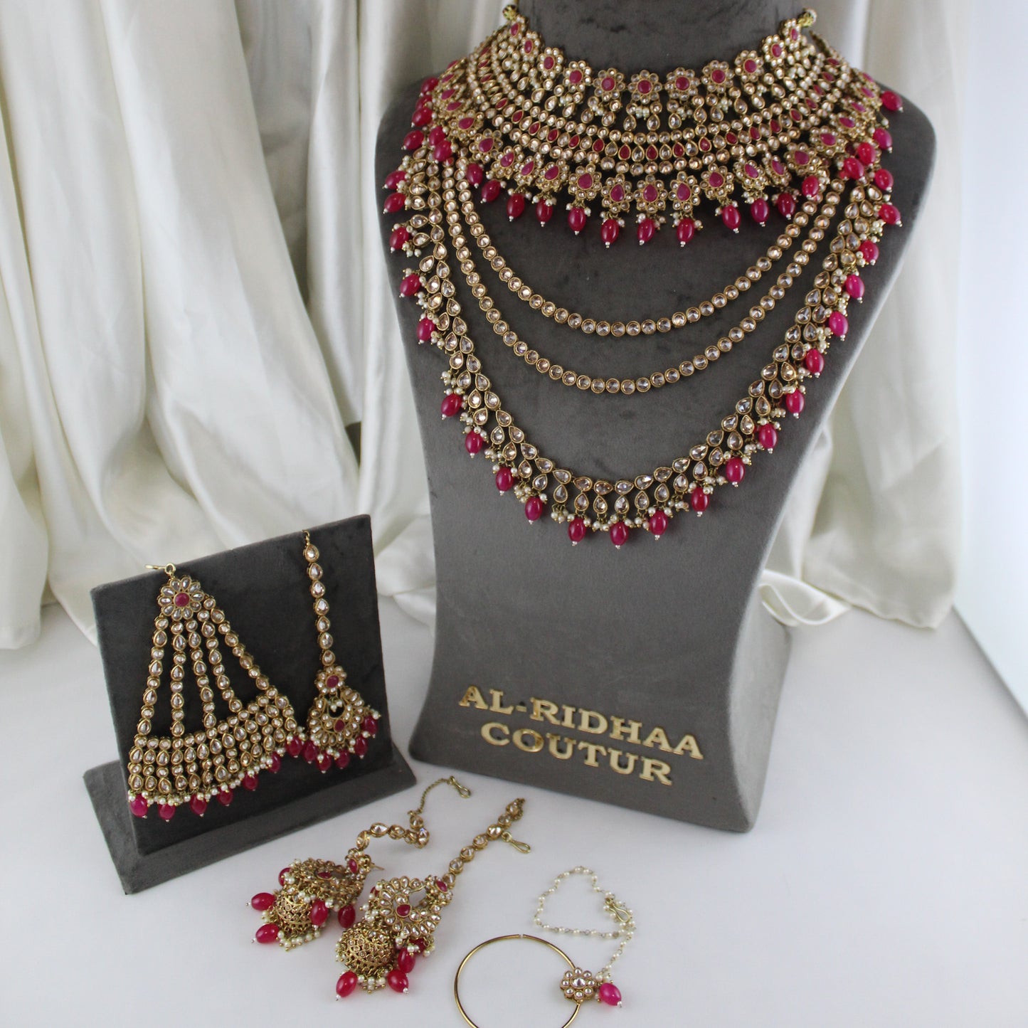 Kiara - Bridal Set (Hot Pink)