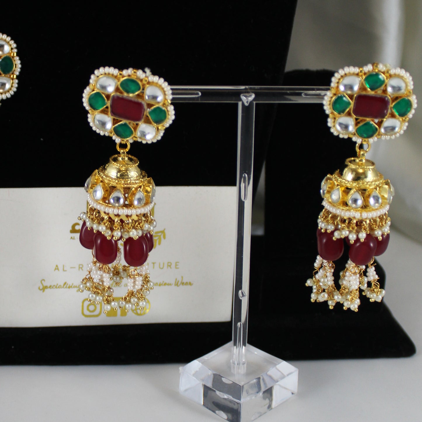 Sana- Pachi Kundan Choker Set