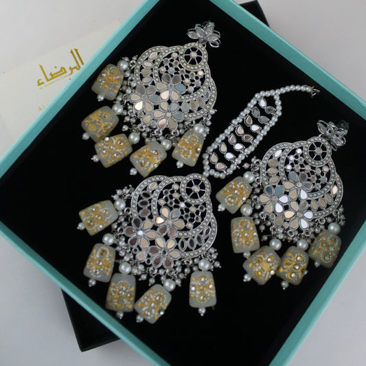 Radiya - Tikka & Earrings