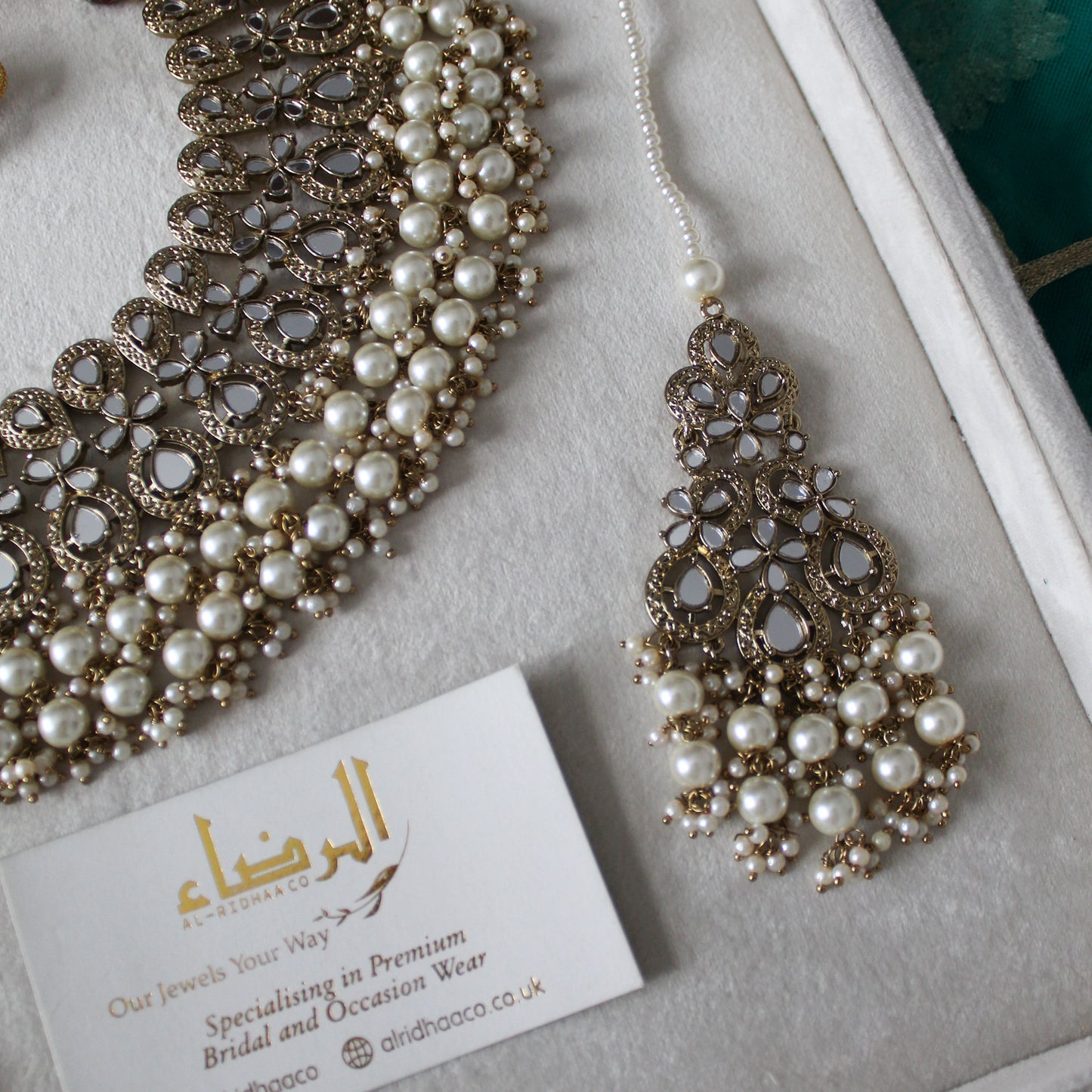 Neelam - Necklace Set
